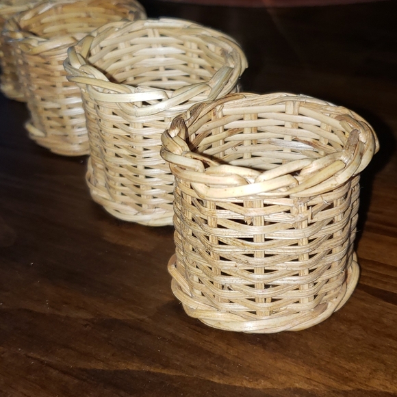 Rattan Napkin Holders Set of 4 - Picture 4 of 4